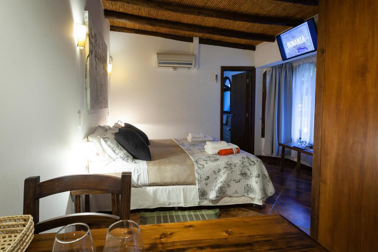 Posada De Rosas ميندوزا المظهر الخارجي الصورة